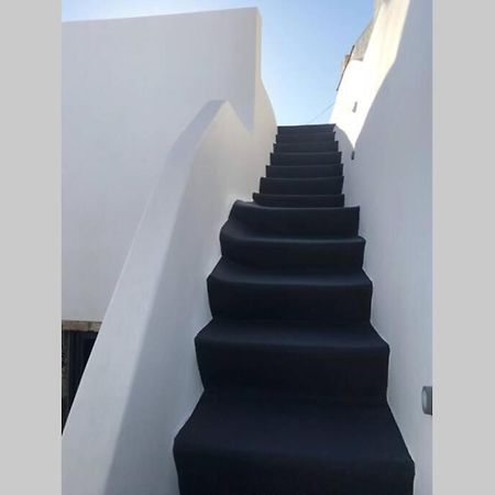 הוילה Pýrgos Santorini Folia Cave House With Jacuzzi מראה חיצוני תמונה